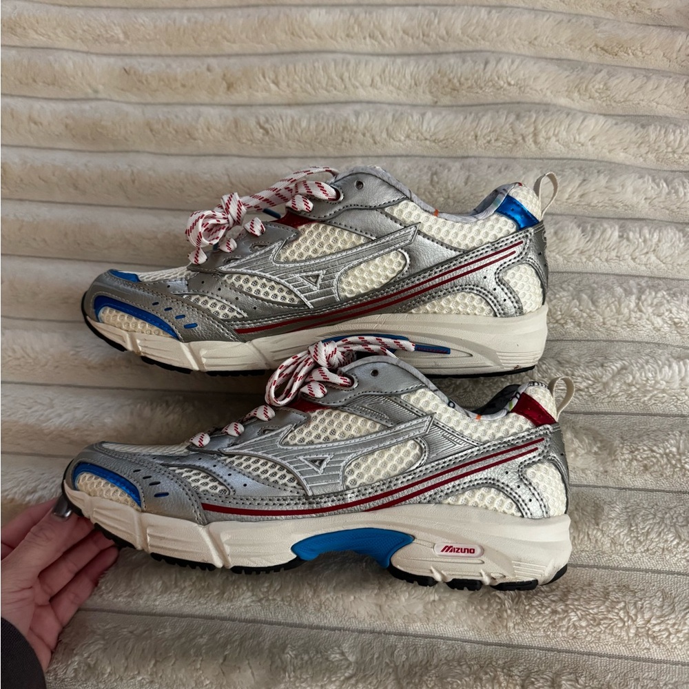 Mizuno Metallic Silver and Blue Running Shoes